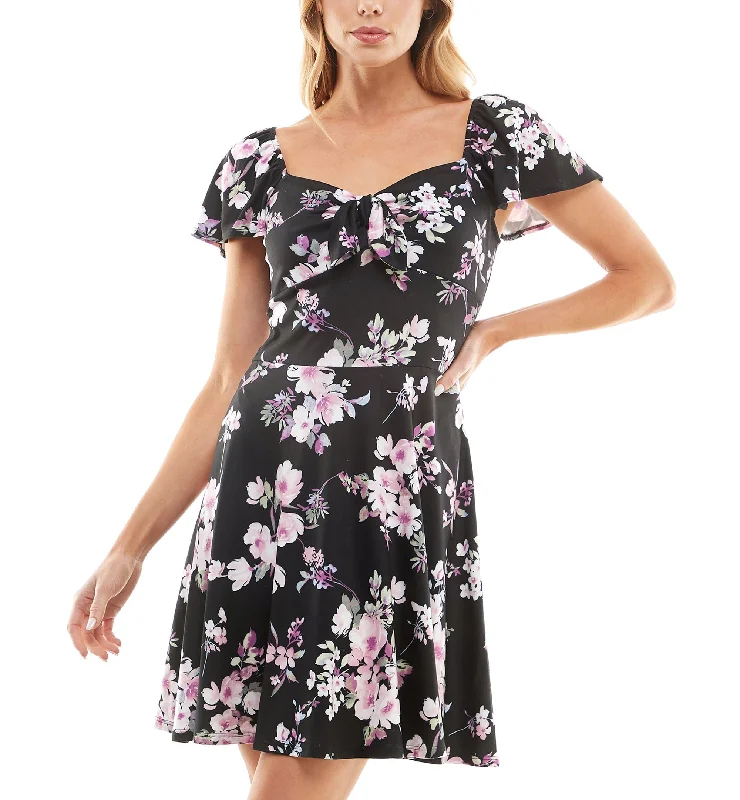 Juniors' Floral-Print Flutter-Sleeve Fit & Flare Dress