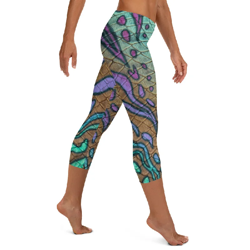 Treasure Cove Capri Leggings